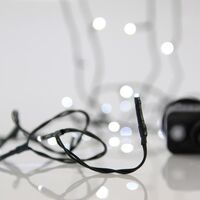 ΣΕΙΡΑ, 50 LED 3mm, 4.5V ΜΕΤΑΣΧΗΜΑΤΙΣΤΗ, 8 ΠΡΟΓΡΑΜΜΑΤΑ & ΜΝΗΜΗ, ΠΡΑΣΙΝΟ PVC ΚΑΛΩΔΙΟ, ΛΕΥΚΟ LED ΑΝΑ 5cm, ΠΡΟΕΚΤΑΣΗ ΠΑΡΟΧΗΣ 3m, IP44